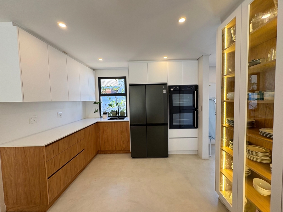 To Let 3 Bedroom Property for Rent in Protea Valley Western Cape